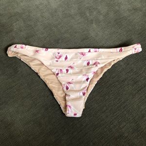 Acacia Jamaica Island Orchid Bottoms